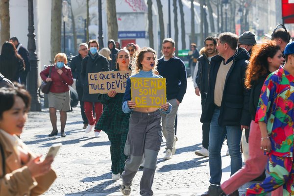 Découvrez le téléphone rose : des échanges captivants et sensuels